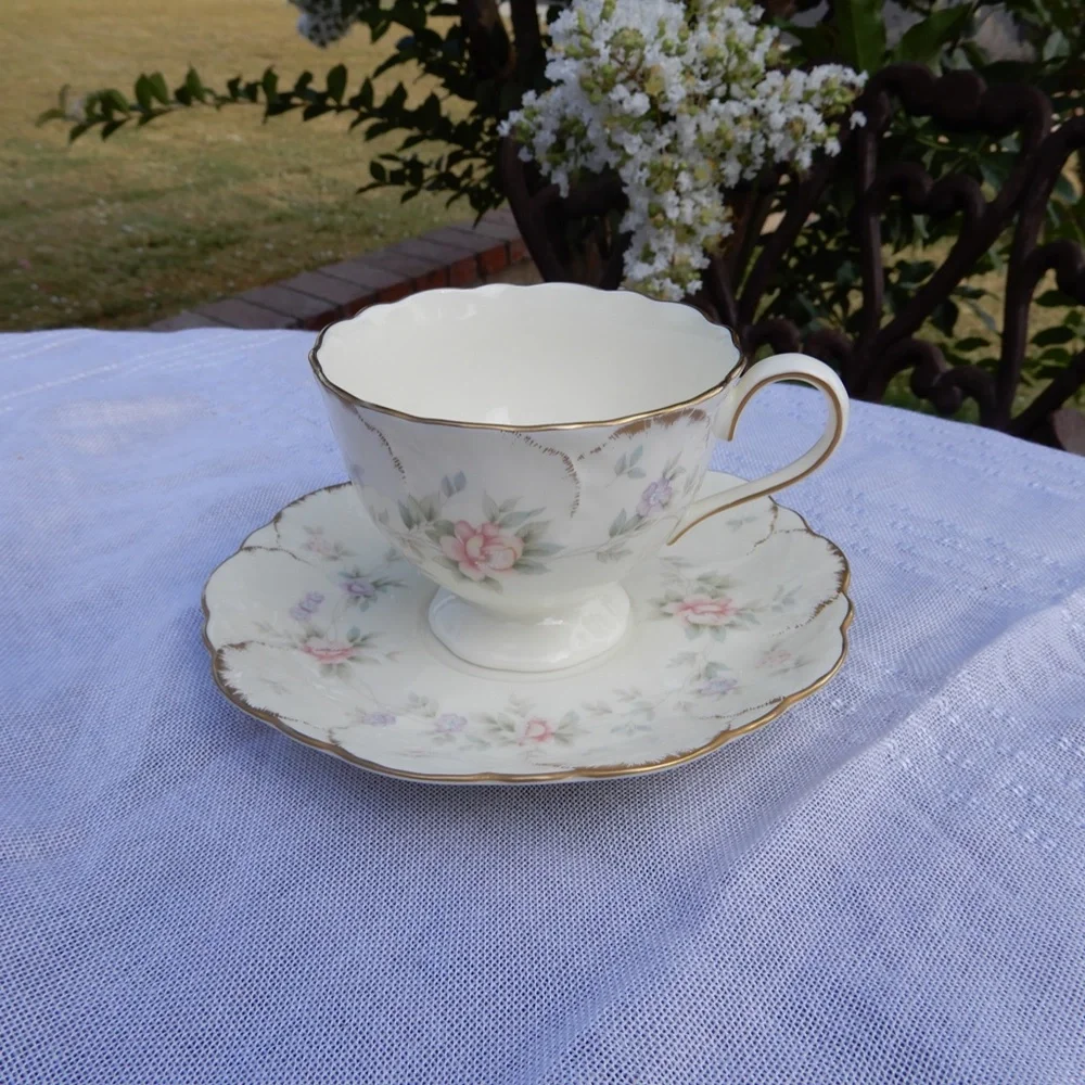 VTG Floral Tea Cup & Saucer Set x2 - Picture 2 of 6